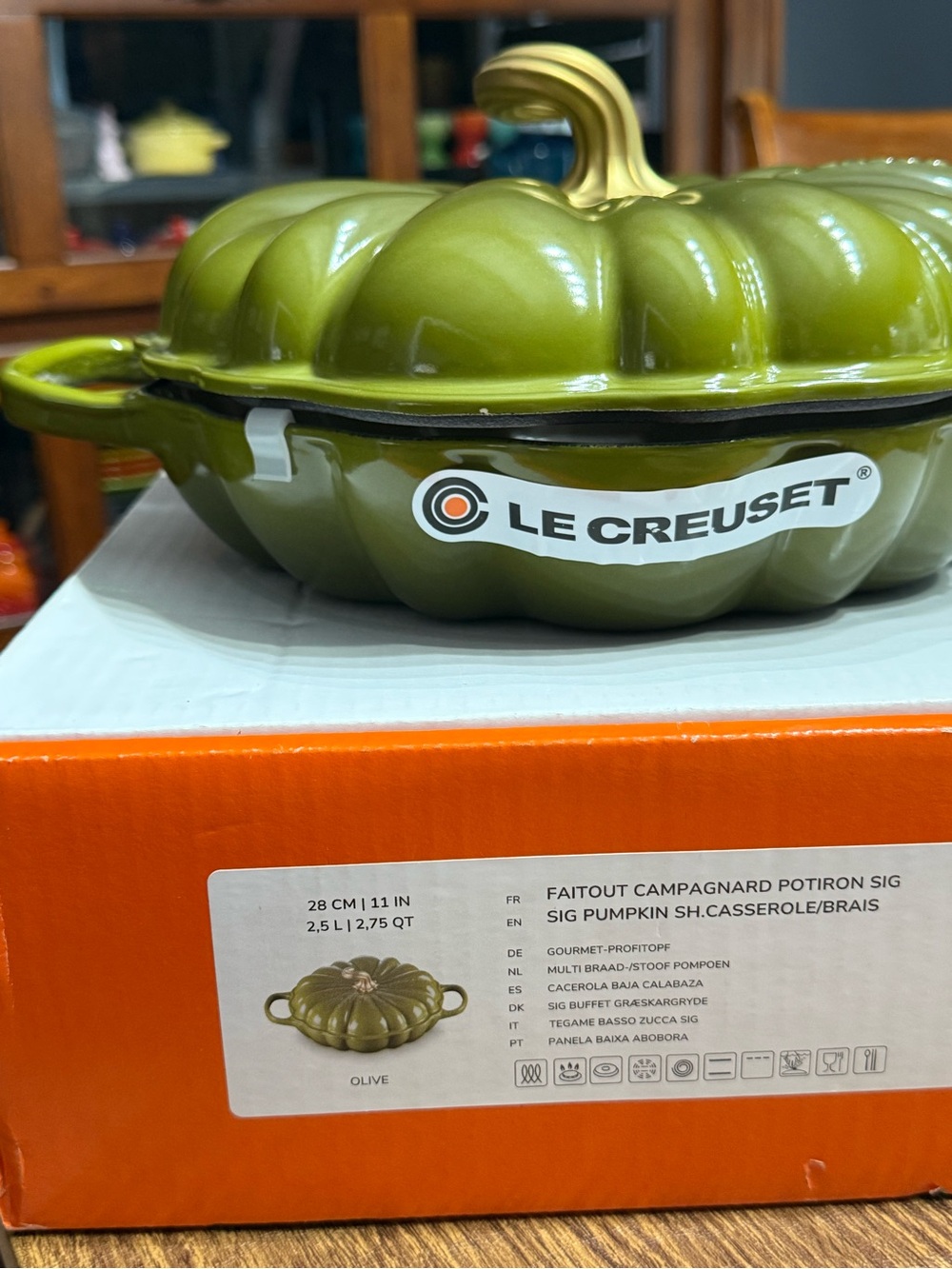 Le Creuset Olive Green Pumpkin Dutch oven